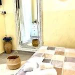 Apartment Eruption1669