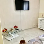 Apartment Eruption1669