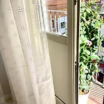 Apartment Eruption1669 *